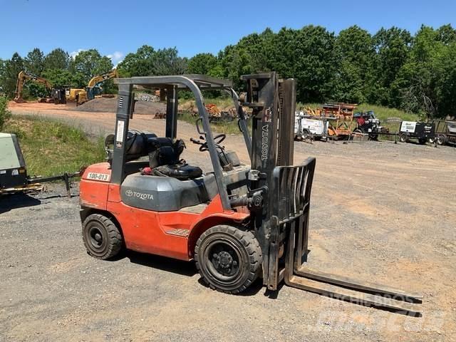 Toyota 7FGU32 建設機械 -　その他