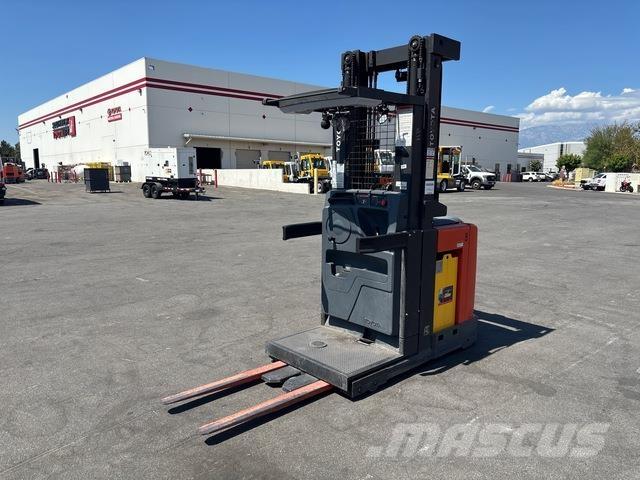 Toyota 8BPU15 オーダーピッカー