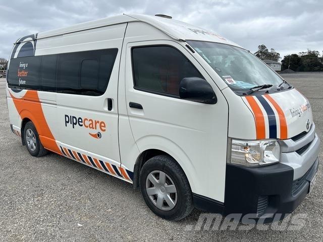 Toyota HiAce パネルバン