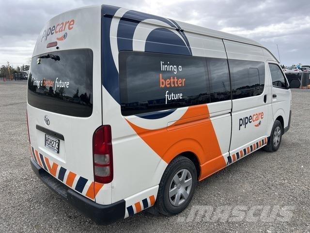 Toyota HiAce パネルバン