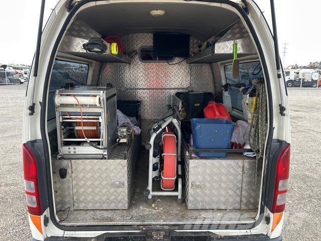 Toyota HiAce パネルバン