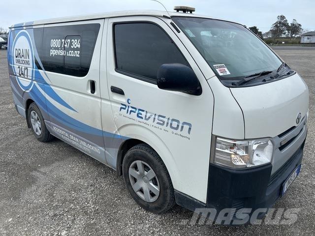 Toyota HiAce パネルバン