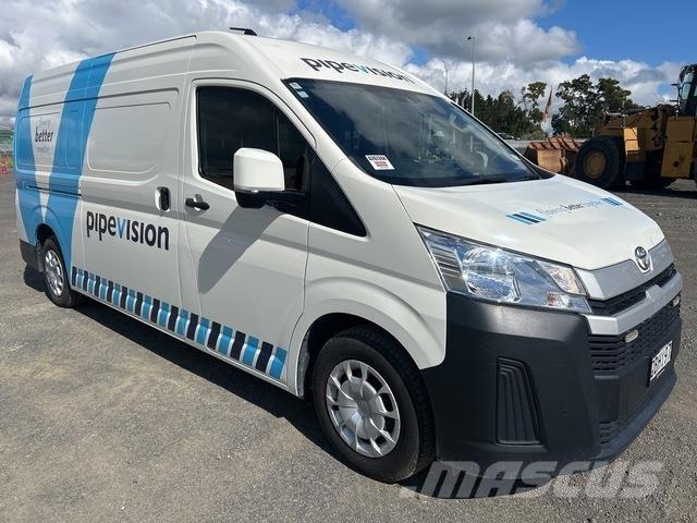 Toyota HiAce パネルバン