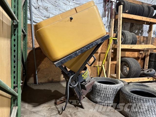  Trailhawk 750 砂と塩撒き専用車