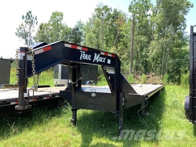 TrailMaxx  車両運搬用トレーラー