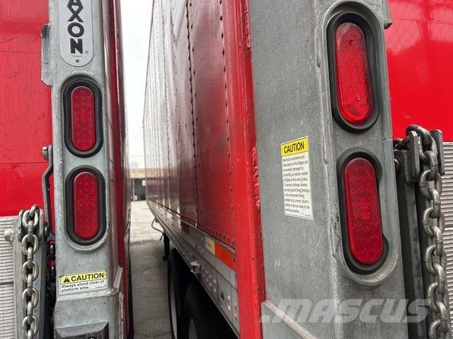 Trailmobile  ボックスボディートレーラー