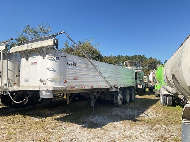 Travis  ダンプトレーラー