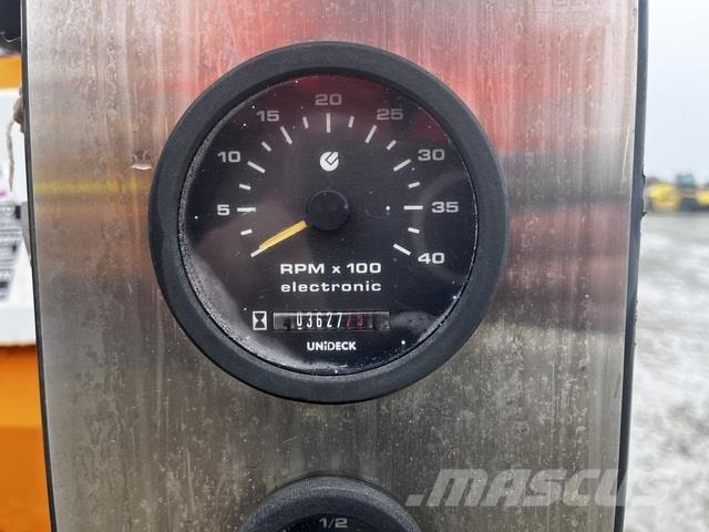  Turchi 300-F 振動式パイルドライバー