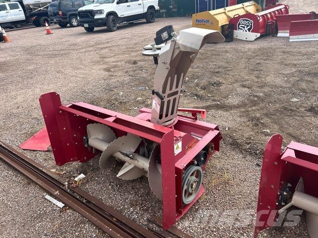 Ventrac KX523 除雪機