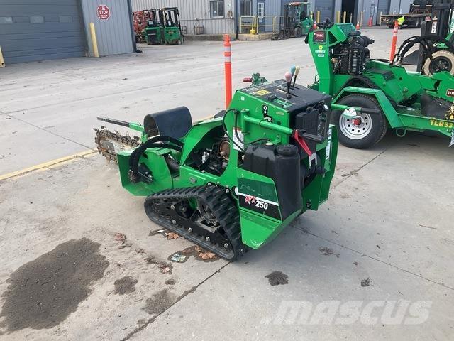 Vermeer RTX250 トレンチャー