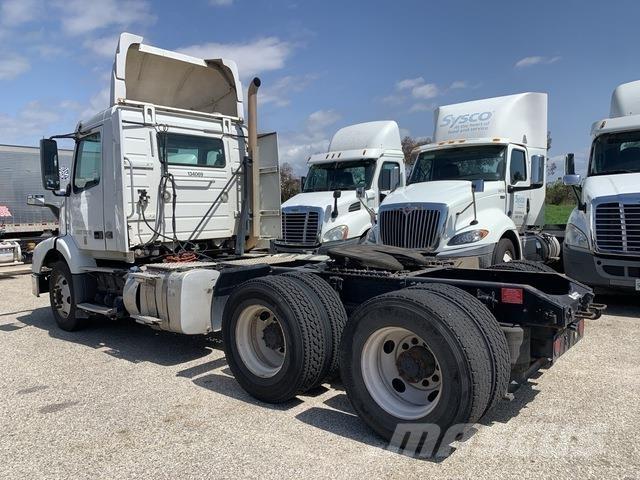 Volvo  中古トラクターヘッド | トレーラーヘッド