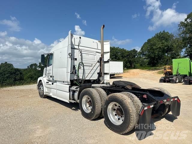 Volvo  中古トラクターヘッド | トレーラーヘッド