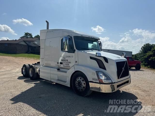 Volvo  中古トラクターヘッド | トレーラーヘッド