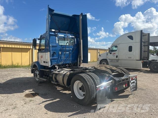 Volvo  中古トラクターヘッド | トレーラーヘッド