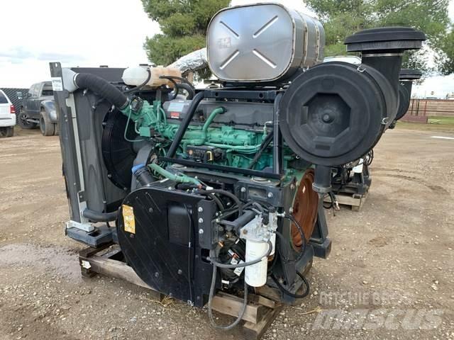 Volvo 10.8L エンジン