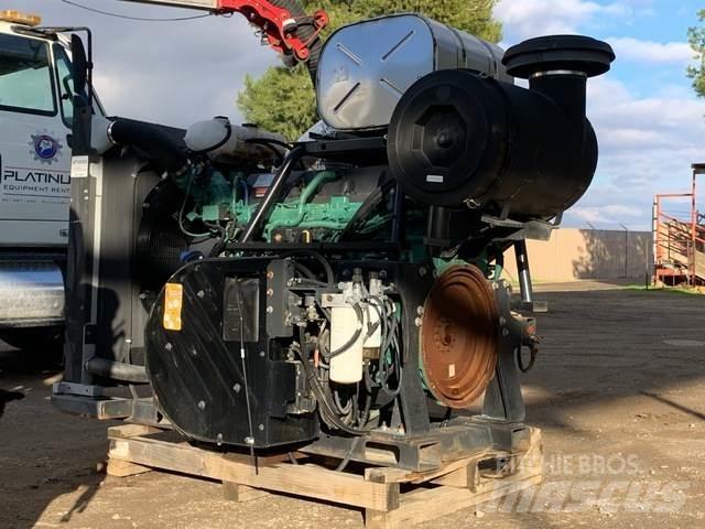 Volvo 10.8L エンジン