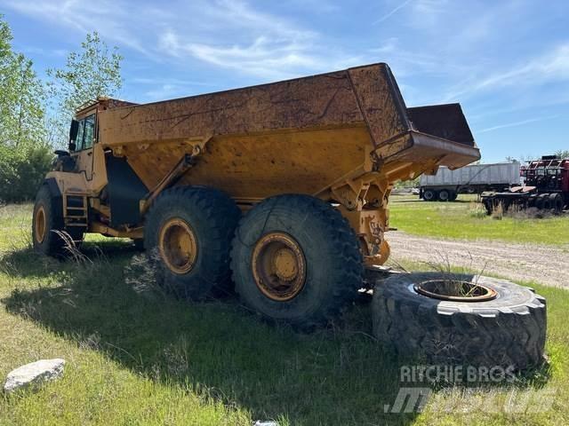 Volvo A25C 6x6 アーティキュレート式ダンプトラック