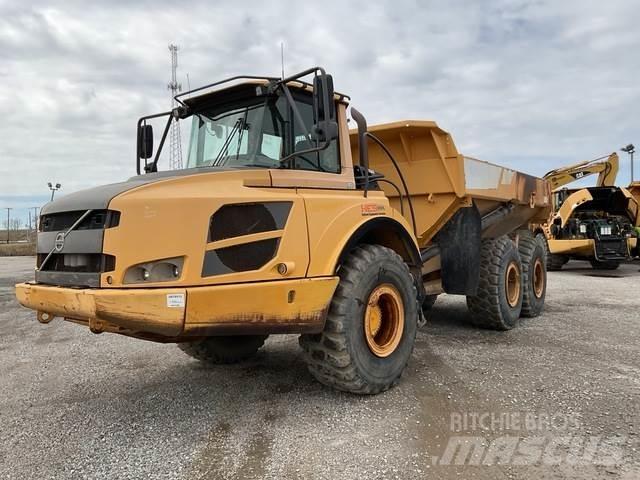 Volvo A25F アーティキュレート式ダンプトラック