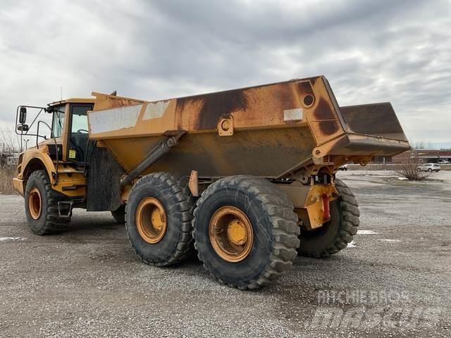 Volvo A25F アーティキュレート式ダンプトラック