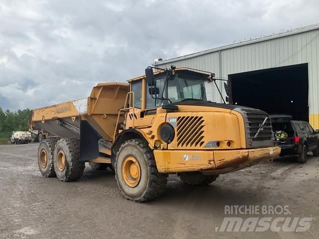 Volvo A30D アーティキュレート式ダンプトラック