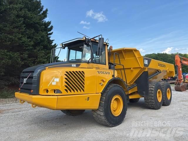 Volvo A30E アーティキュレート式ダンプトラック