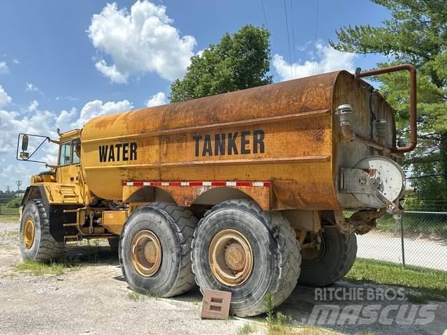 Volvo A35C 給水車