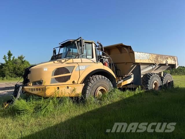 Volvo A35F アーティキュレート式ダンプトラック