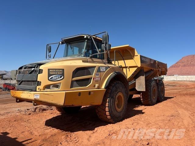 Volvo A35F アーティキュレート式ダンプトラック