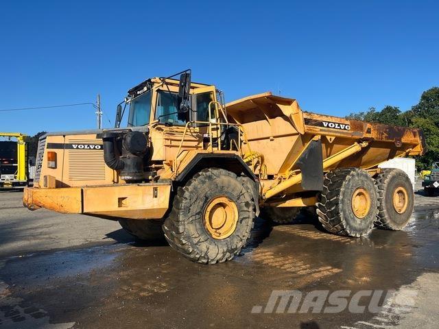 Volvo A40 アーティキュレート式ダンプトラック