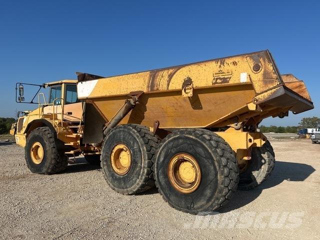 Volvo A40D アーティキュレート式ダンプトラック