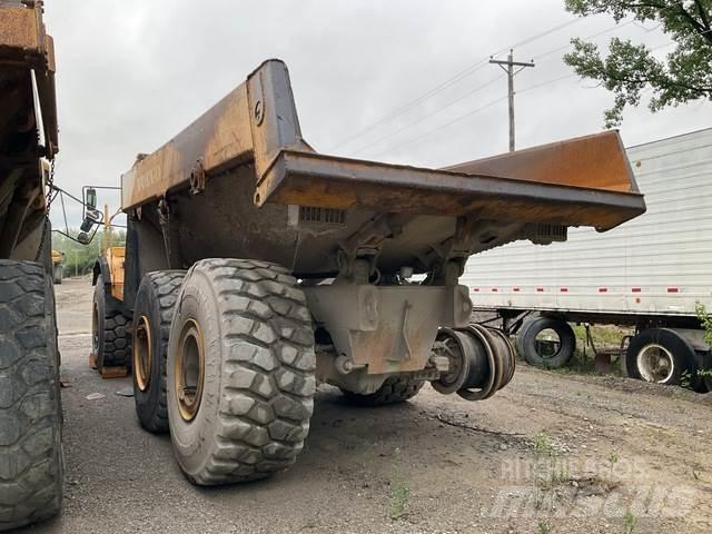 Volvo A40D アーティキュレート式ダンプトラック