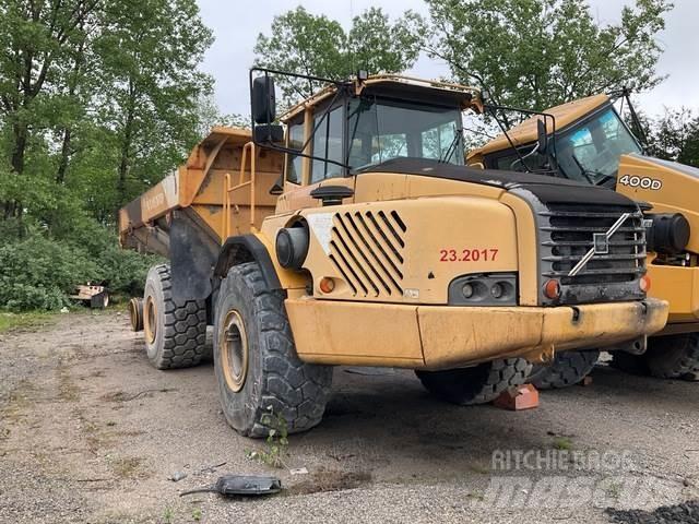 Volvo A40D アーティキュレート式ダンプトラック
