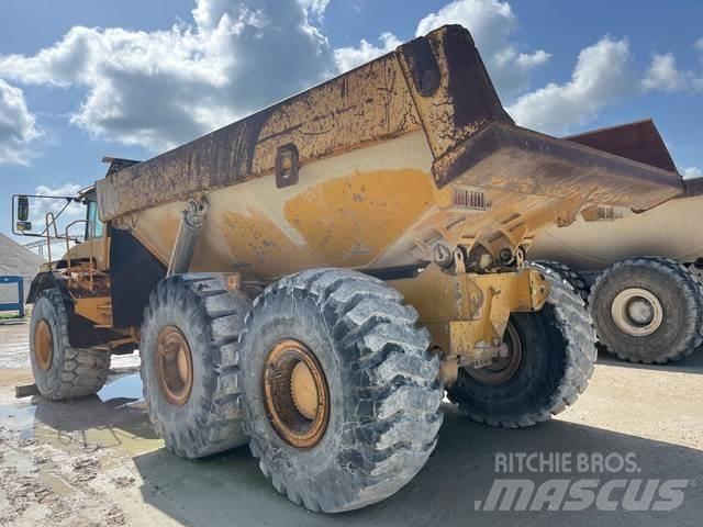 Volvo A40D アーティキュレート式ダンプトラック
