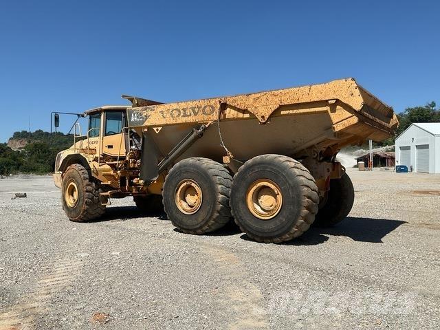 Volvo A40D アーティキュレート式ダンプトラック