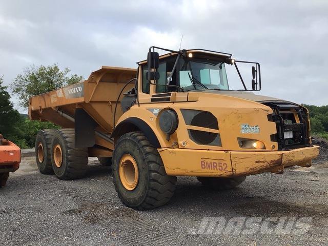 Volvo A40F アーティキュレート式ダンプトラック
