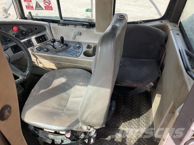 Volvo A40F アーティキュレート式ダンプトラック