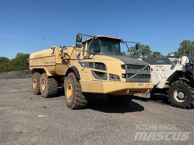 Volvo A40G 給水車