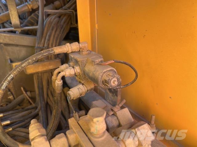 Volvo EC290BLC 大型油圧ショベル12t以上（パワーショベル・ユンボ）