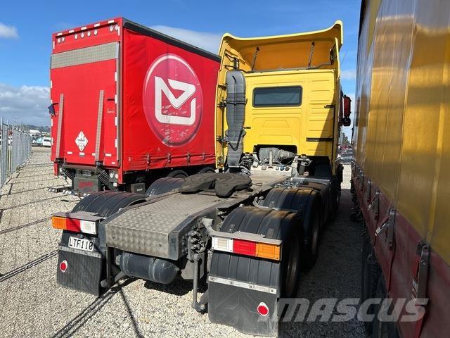 Volvo FH13 中古トラクターヘッド | トレーラーヘッド