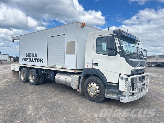 Volvo FM11 コンバイン／バキュームトラック