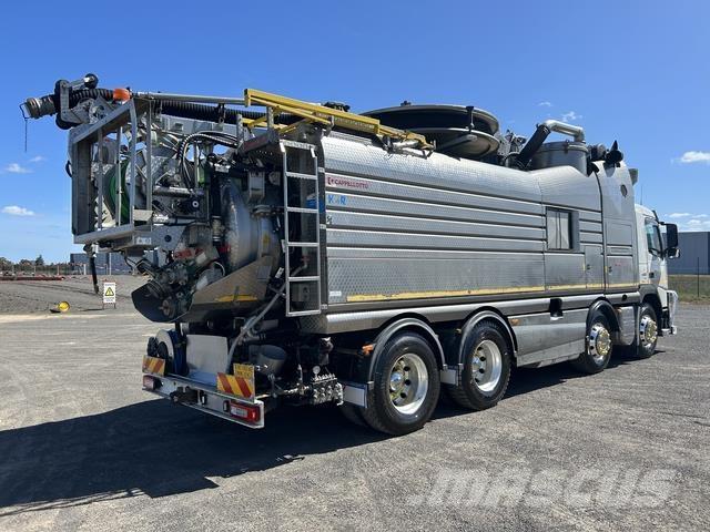 Volvo FM11 コンバイン／バキュームトラック