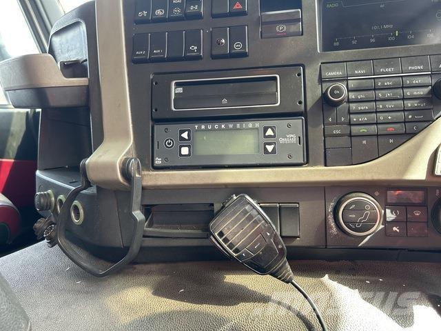 Volvo FM11 コンバイン／バキュームトラック