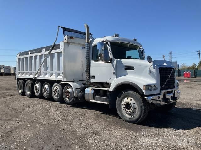 Volvo VHD ダンプ