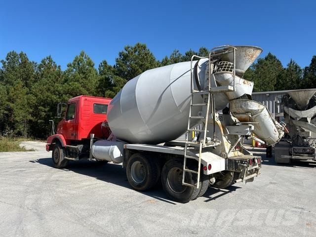 Volvo VHD64B その他トラック