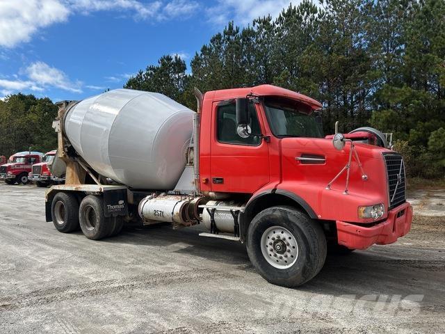 Volvo VHD64B その他トラック