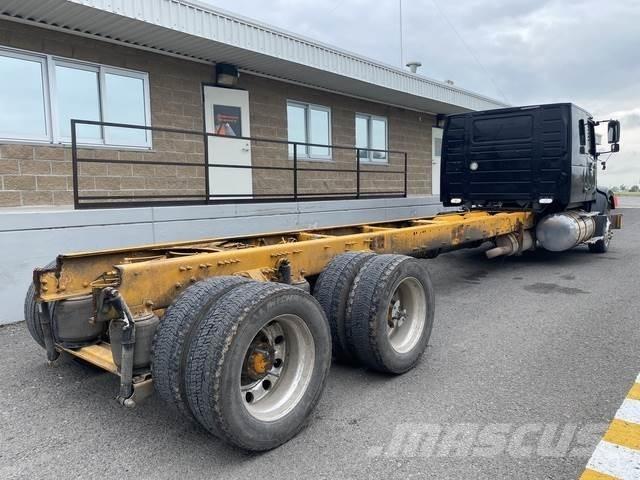 Volvo VHD64F キャビン及び内装