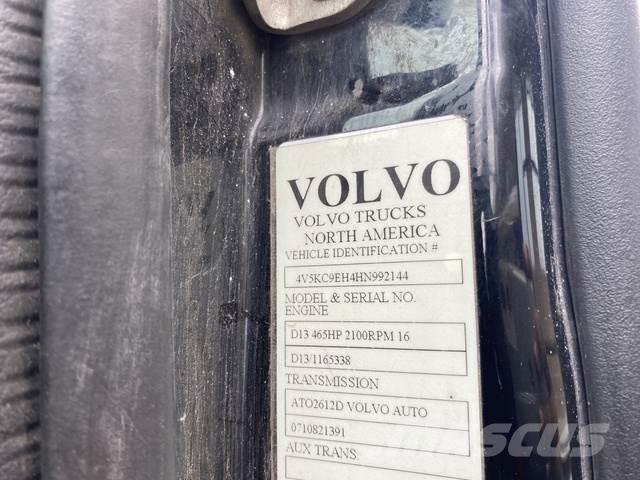 Volvo VHD64F キャビン及び内装