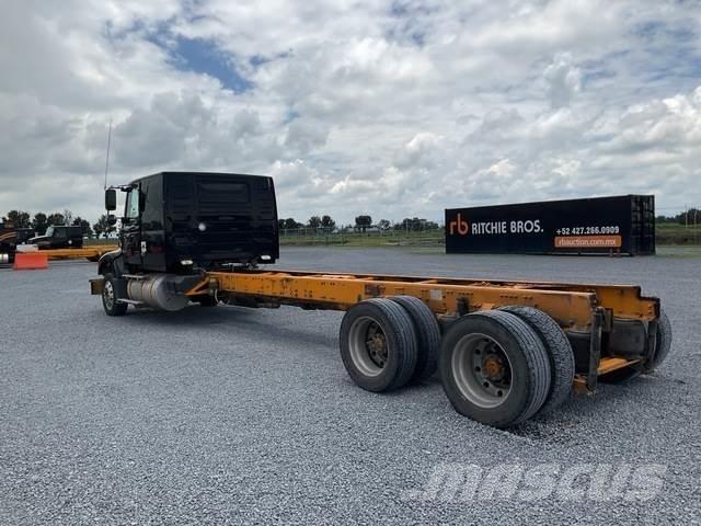 Volvo VHD64F キャビン及び内装