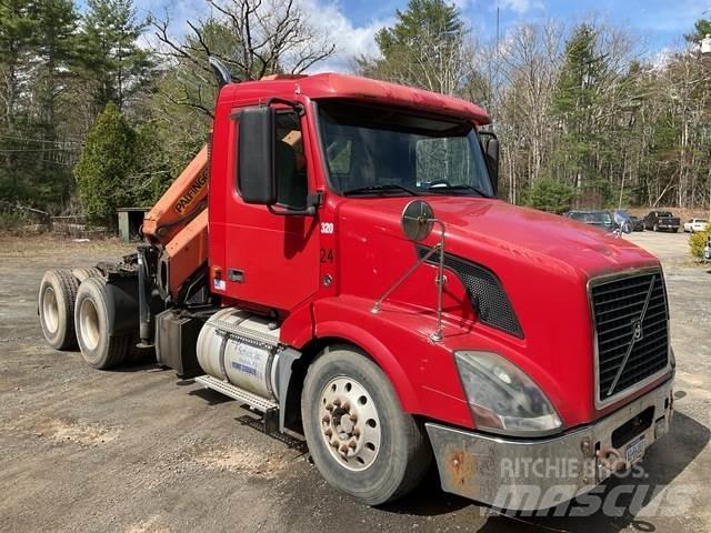 Volvo VNL 建設機械 -　その他