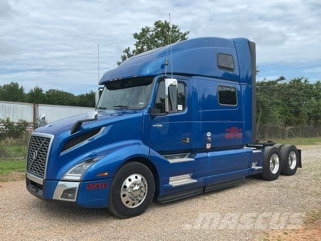 Volvo VNL 中古トラクターヘッド | トレーラーヘッド